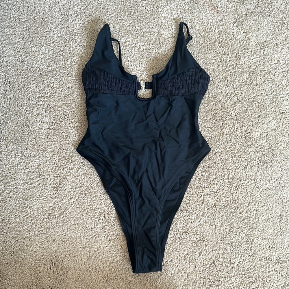 Black one piece swimsuit size S